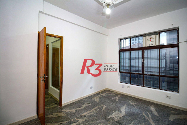 Sala Comercial à Venda ou Locação, 47 m² em Centro - Santos