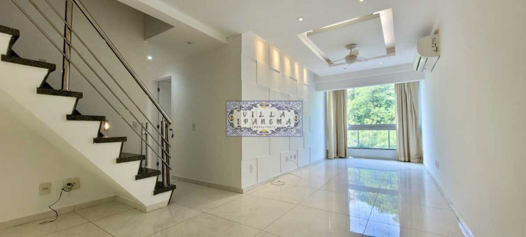 Imagem Cobertura com 3 Quartos à Venda, 180 m² em Tijuca - Rio De Janeiro Imagem Cobertura com 3 Quartos à Venda, 180 m² em Tijuca - Rio De Janeiro