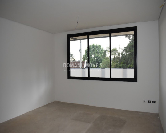 Imagem Casa com 4 Quartos à Venda, 298 m² em Região De Capivari - Campos Do Jordão Imagem Casa com 4 Quartos à Venda, 298 m² em Região De Capivari - Campos Do Jordão