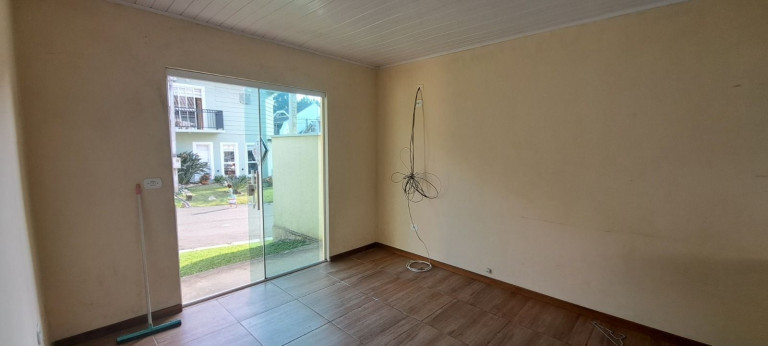 Imagem Casa com 3 Quartos à Venda, 68 m² em Cachoeira - Curitiba Imagem Casa com 3 Quartos à Venda, 68 m² em Cachoeira - Curitiba