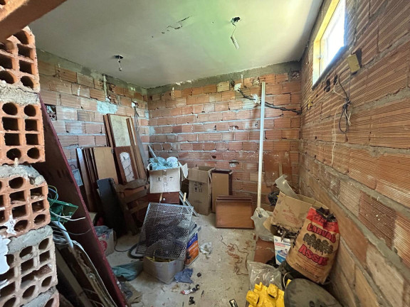 Imagem Casa com 5 Quartos à Venda, 2.500 m² em Vila Ipê Amarelo - Contagem Imagem Casa com 5 Quartos à Venda, 2.500 m² em Vila Ipê Amarelo - Contagem