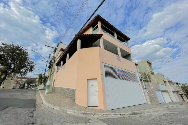 Imagem Casa com 4 Quartos à Venda, em Vila Pereira Barreto - São Paulo Imagem Casa com 4 Quartos à Venda, em Vila Pereira Barreto - São Paulo