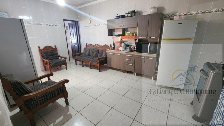 Imagem Casa com 2 Quartos à Venda, 250 m² em Balneário Gaivota - Itanhaém