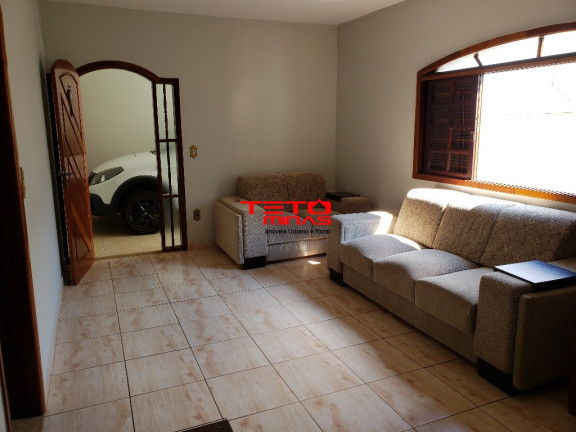 Imagem Casa com 4 Quartos à Venda, 310 m² em Bairro Federal - Campanha Imagem Casa com 4 Quartos à Venda, 310 m² em Bairro Federal - Campanha