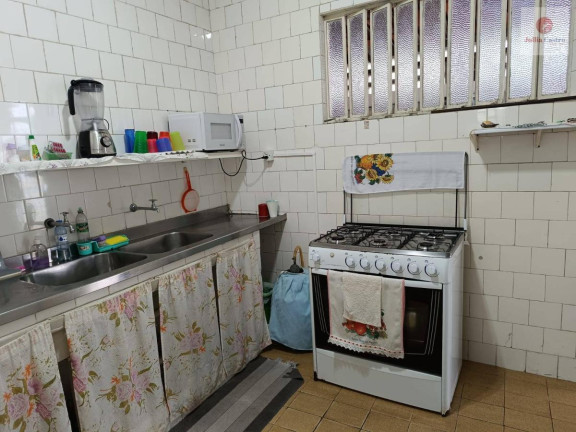 Imagem Casa com 4 Quartos à Venda, 200 m² Imagem Casa com 4 Quartos à Venda, 200 m²
