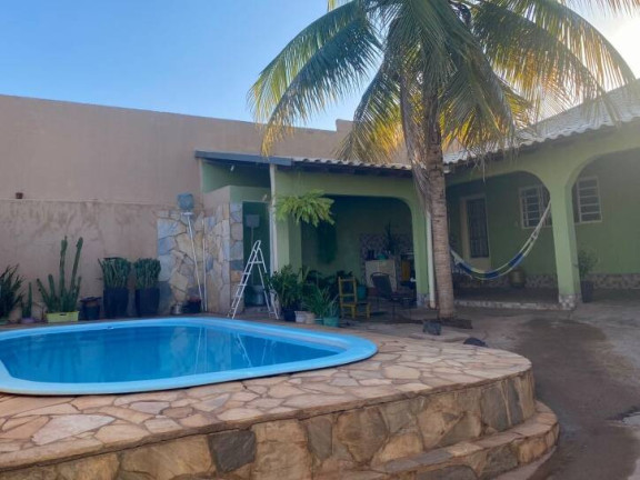 Imagem Casa com 3 Quartos à Venda, 420 m² em Jardim Cuiabá - Cuiabá Imagem Casa com 3 Quartos à Venda, 420 m² em Jardim Cuiabá - Cuiabá