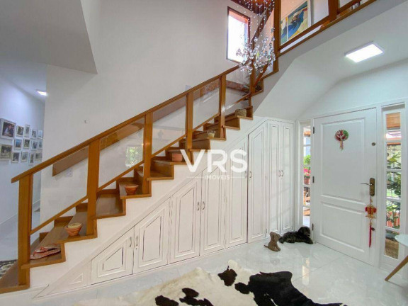 Imagem Casa com 4 Quartos à Venda, 250 m² em Golfe - Teresópolis Imagem Casa com 4 Quartos à Venda, 250 m² em Golfe - Teresópolis
