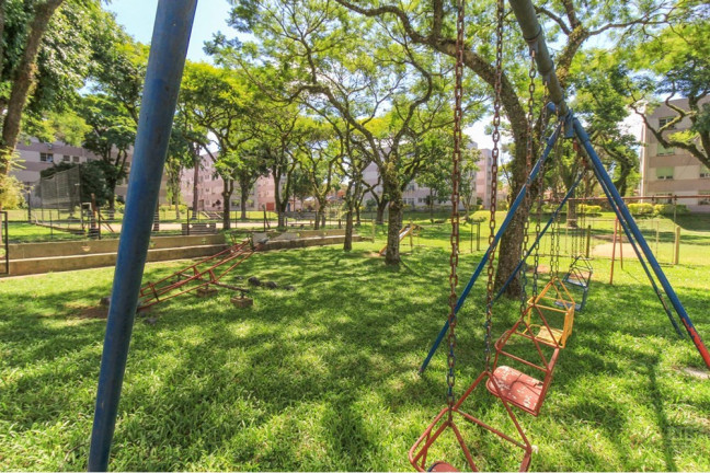 Imagem Imóvel com 3 Quartos à Venda, 82 m² em Teresópolis - Porto Alegre Imagem Imóvel com 3 Quartos à Venda, 82 m² em Teresópolis - Porto Alegre