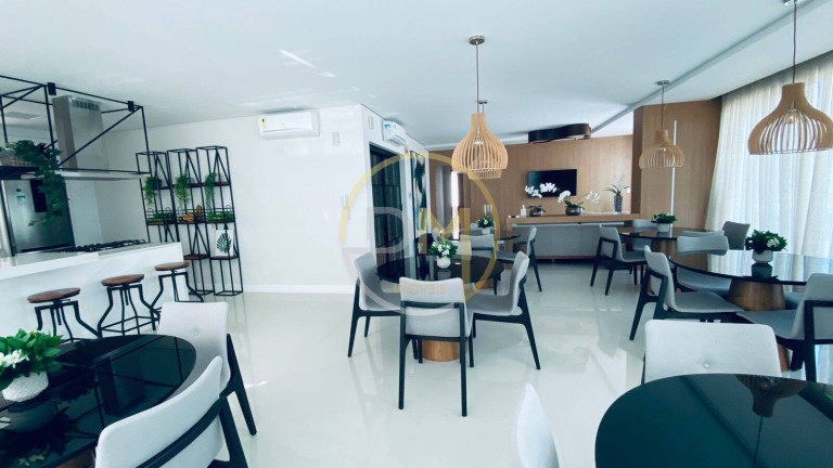 Imagem Apartamento com 3 Quartos à Venda, 142 m² em Centro - Balneário Camboriú Imagem Apartamento com 3 Quartos à Venda, 142 m² em Centro - Balneário Camboriú