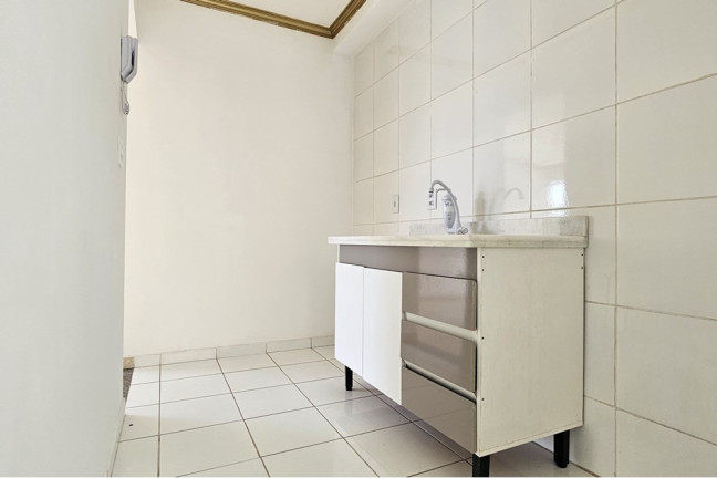 Imagem Apartamento com 2 Quartos para Alugar, 45 m² em Reserva Do Lago - Salto De Pirapora Imagem Apartamento com 2 Quartos para Alugar, 45 m² em Reserva Do Lago - Salto De Pirapora