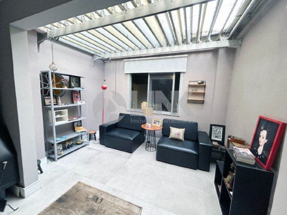 Imagem Casa com 3 Quartos à Venda, 174 m² em Vila Jardim - Porto Alegre