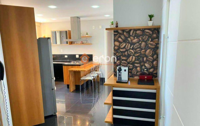 Imagem Apartamento com 4 Quartos à Venda, 298 m² Imagem Apartamento com 4 Quartos à Venda, 298 m²
