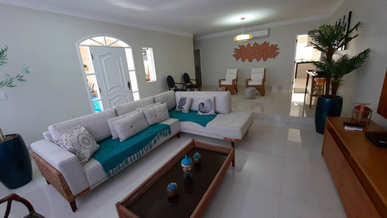 Imagem Casa com 4 Quartos à Venda, 324 m² em Tabatinga - Caraguatatuba Imagem Casa com 4 Quartos à Venda, 324 m² em Tabatinga - Caraguatatuba