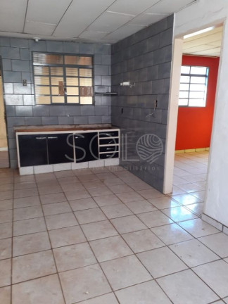 Imagem Casa com 2 Quartos à Venda, 200 m² em Jardim Roberto Selmi Dei - Araraquara Imagem Casa com 2 Quartos à Venda, 200 m² em Jardim Roberto Selmi Dei - Araraquara