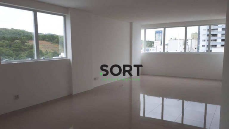 Imagem Sala Comercial à Venda ou Locação, 50 m² em Pioneiros - Balneário Camboriú