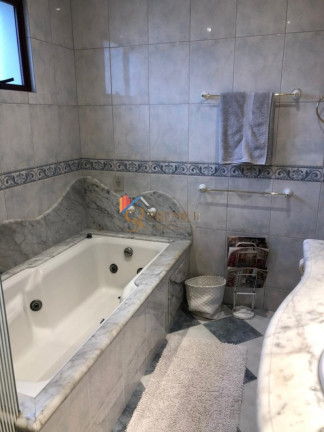 Imagem Apartamento com 4 Quartos à Venda, 190 m² em Centro - Florianópolis Imagem Apartamento com 4 Quartos à Venda, 190 m² em Centro - Florianópolis