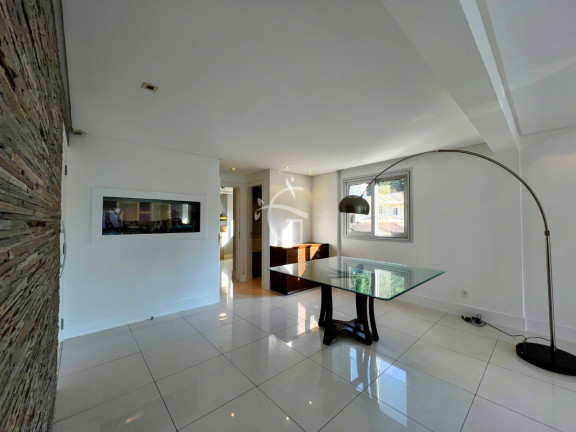 Imagem Apartamento com 3 Quartos à Venda, 180 m² em Atiradores - Joinville