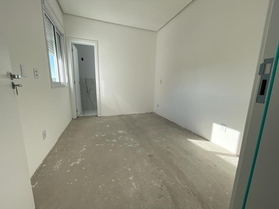 Imagem Casa com 3 Quartos à Venda,  em Mário Quintana - Porto Alegre