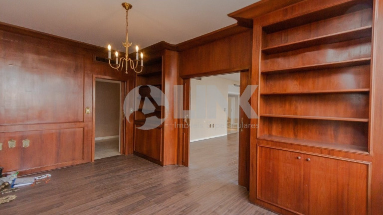 Imagem Apartamento com 3 Quartos à Venda, 381 m² em Moinhos De Vento - Porto Alegre Imagem Apartamento com 3 Quartos à Venda, 381 m² em Moinhos De Vento - Porto Alegre