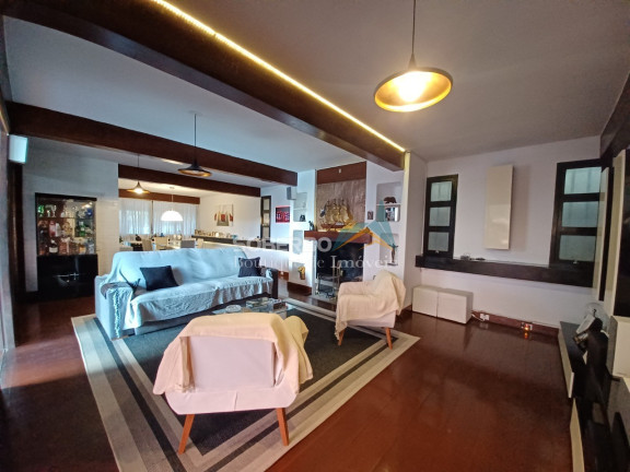 Imagem Casa com 5 Quartos à Venda, 333 m² em Alto - Teresópolis Imagem Casa com 5 Quartos à Venda, 333 m² em Alto - Teresópolis