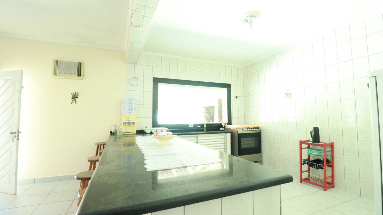 Imagem Casa de Condomínio com 4 Quartos à Venda, 174 m² em Centro - Ubatuba