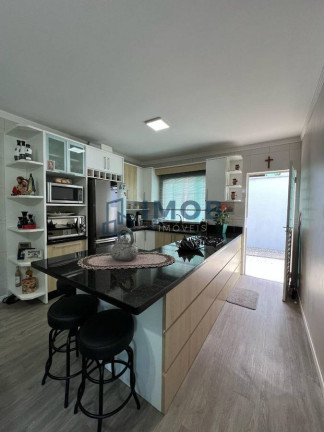 Imagem Casa com 3 Quartos à Venda, 98 m² em Nova Esperança - Guaramirim