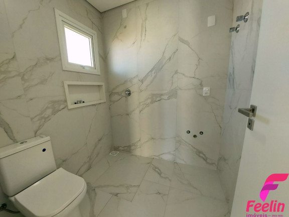 Imagem Casa com 3 Quartos à Venda, 131 m² em Campeche - Florianópolis