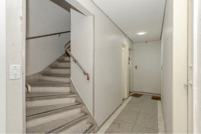 Imagem Imóvel com 2 Quartos à Venda, 59 m² em Vila Ipiranga - Porto Alegre Imagem Imóvel com 2 Quartos à Venda, 59 m² em Vila Ipiranga - Porto Alegre