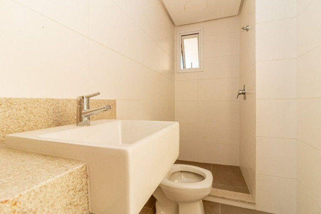 Imagem Apartamento com 2 Quartos à Venda, 76 m² em São João - Porto Alegre Imagem Apartamento com 2 Quartos à Venda, 76 m² em São João - Porto Alegre