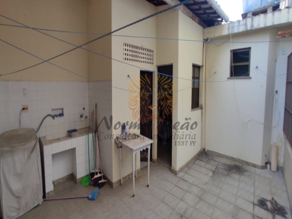Imagem Casa com 4 Quartos à Venda, 250 m² em Atalaia - Aracaju Imagem Casa com 4 Quartos à Venda, 250 m² em Atalaia - Aracaju