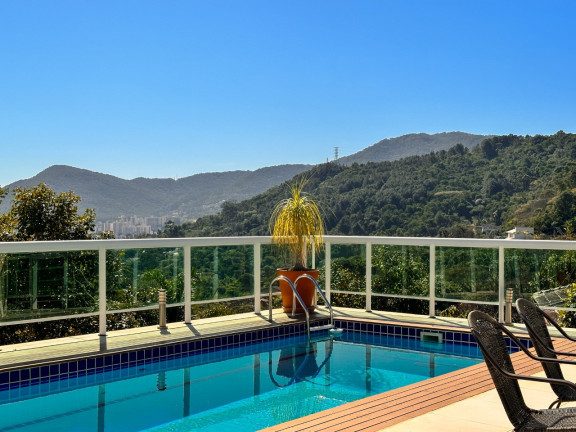 Imagem Casa de Condomínio com 4 Quartos à Venda, 701 m² em Córrego Grande - Florianópolis