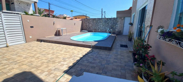 Imagem Casa com 5 Quartos à Venda, 240 m² em Salvador
