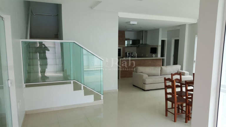 Imagem Sobrado com 3 Quartos à Venda, 300 m² em Nações - Balneário Camboriú