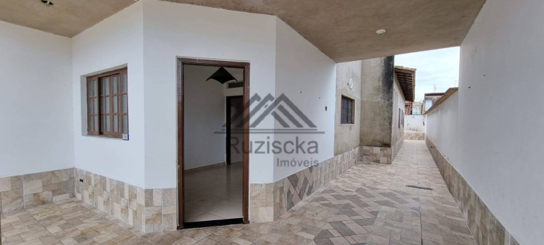 Imagem Casa com 2 Quartos à Venda, 150 m² em Savoy - Itanhaém