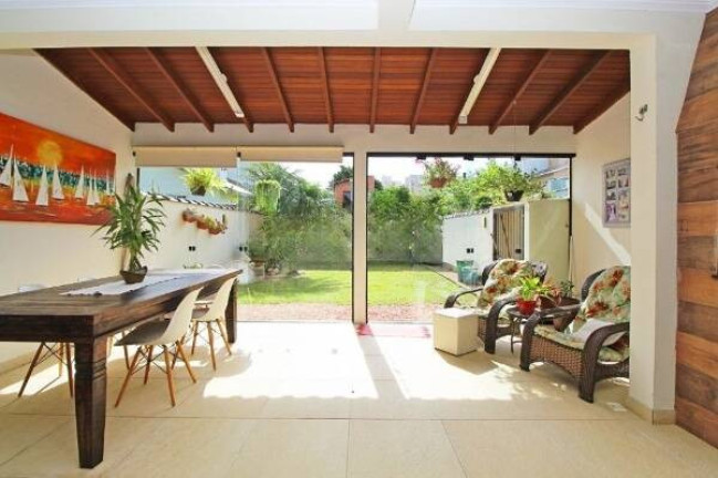 Imagem Casa com 3 Quartos à Venda, 192 m² em Passo Das Pedras - Porto Alegre Imagem Casa com 3 Quartos à Venda, 192 m² em Passo Das Pedras - Porto Alegre