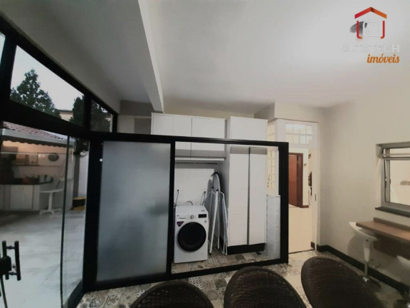Imagem Casa com 3 Quartos à Venda, 210 m² em Jardim Centenário - Poços De Caldas Imagem Casa com 3 Quartos à Venda, 210 m² em Jardim Centenário - Poços De Caldas
