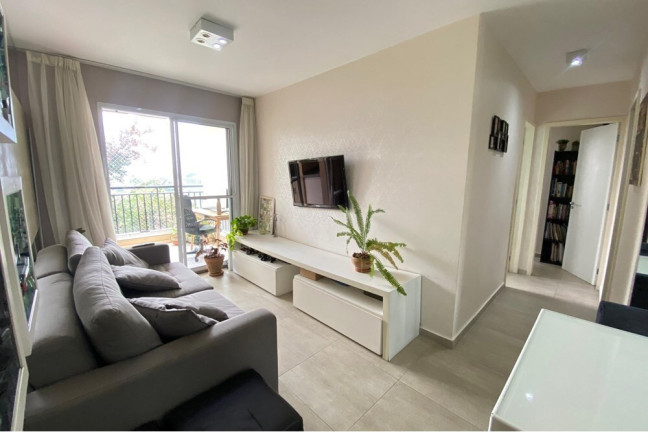 Imóvel com 2 Quartos à Venda, 60 m² em Vila Canero - São Paulo