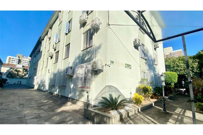 Imagem Imóvel com 2 Quartos à Venda, em Menino Deus - Porto Alegre Imagem Imóvel com 2 Quartos à Venda, em Menino Deus - Porto Alegre