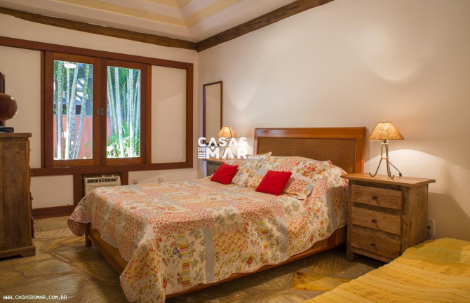Imagem Casa com 7 Quartos à Venda, 700 m² em Ferradura - Armação Dos Búzios Imagem Casa com 7 Quartos à Venda, 700 m² em Ferradura - Armação Dos Búzios
