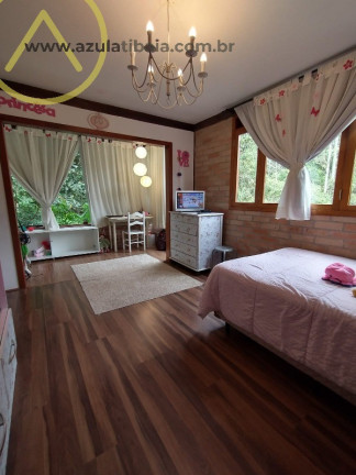 Imagem Casa com 3 Quartos à Venda, 241 m² em Parque Petrópolis - Mairiporã Imagem Casa com 3 Quartos à Venda, 241 m² em Parque Petrópolis - Mairiporã