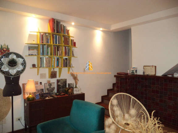 Imagem Casa com 2 Quartos à Venda, 120 m² em Sumaré - São Paulo Imagem Casa com 2 Quartos à Venda, 120 m² em Sumaré - São Paulo
