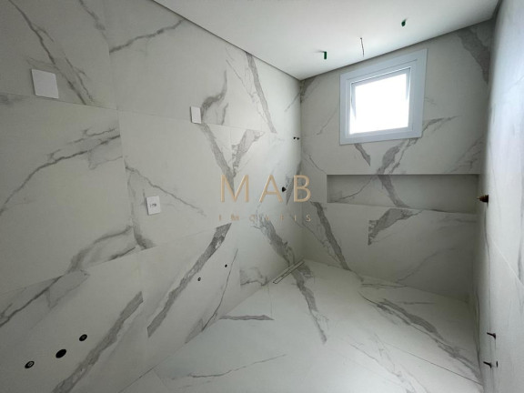 Imagem Casa com 4 Quartos à Venda, 606 m² em Ingleses - Florianópolis