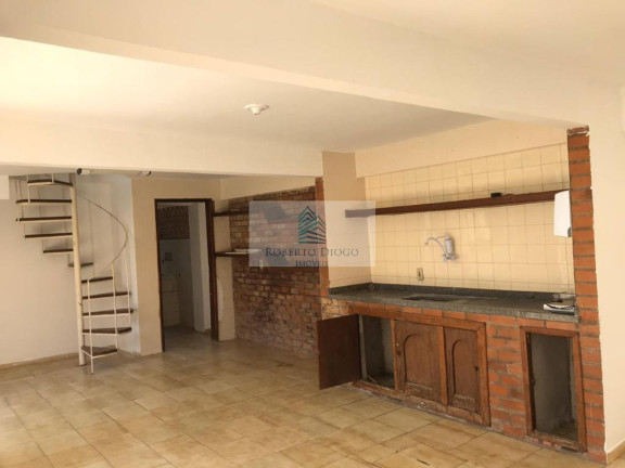 Imagem Casa com 8 Quartos à Venda, 403 m² em Piratininga - Niterói