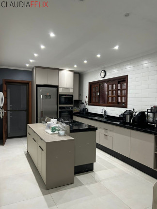 Imagem Casa com 3 Quartos à Venda, 260 m² em Canto Do Forte - Praia Grande Imagem Casa com 3 Quartos à Venda, 260 m² em Canto Do Forte - Praia Grande