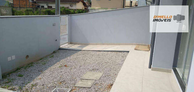 Imagem Casa com 2 Quartos à Venda ou Locação, 70 m² em Rio Caveiras - Biguaçu Imagem Casa com 2 Quartos à Venda ou Locação, 70 m² em Rio Caveiras - Biguaçu