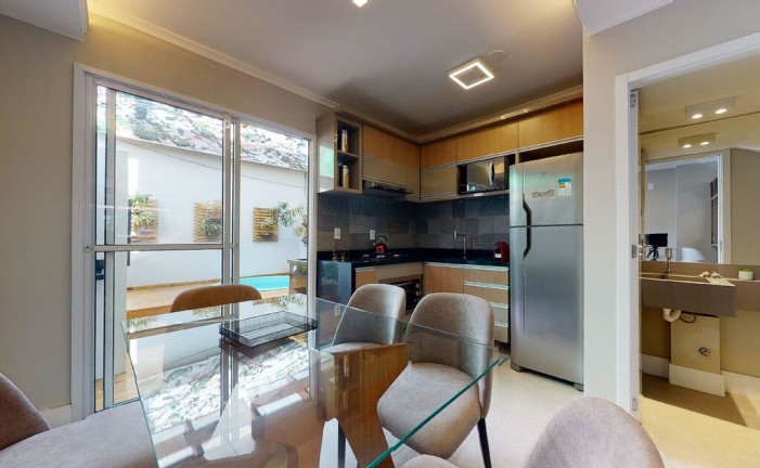 Imagem Casa com 2 Quartos à Venda, em Vila Nova - Porto Alegre Imagem Casa com 2 Quartos à Venda, em Vila Nova - Porto Alegre