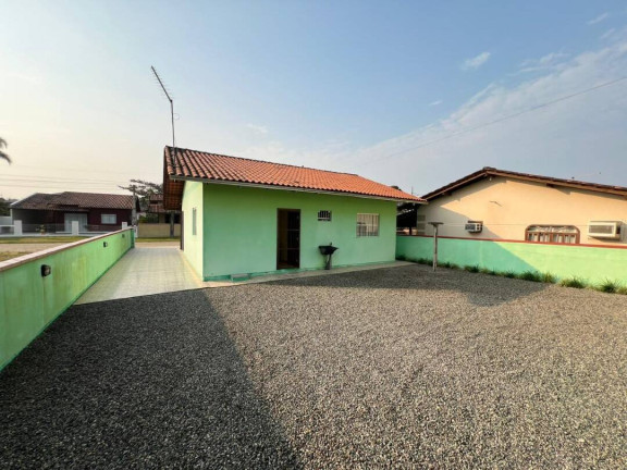 Imagem Casa com 6 Quartos à Venda, 230 m² em Salinas - Balneário Barra Do Sul Imagem Casa com 6 Quartos à Venda, 230 m² em Salinas - Balneário Barra Do Sul