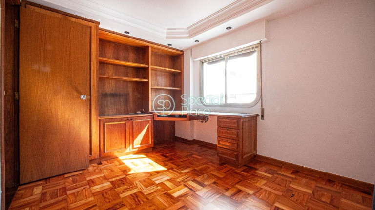 Imagem Apartamento com 3 Quartos à Venda, 220 m² em Itaim Bibi - São Paulo Imagem Apartamento com 3 Quartos à Venda, 220 m² em Itaim Bibi - São Paulo