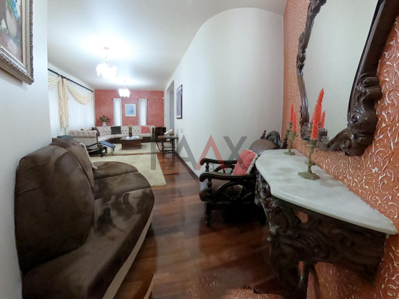 Imagem Casa com 5 Quartos à Venda, 362 m² em Centro - Guarapuava Imagem Casa com 5 Quartos à Venda, 362 m² em Centro - Guarapuava