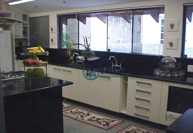 Imagem Casa com 4 Quartos à Venda, 551 m² em Itaipu - Niterói Imagem Casa com 4 Quartos à Venda, 551 m² em Itaipu - Niterói